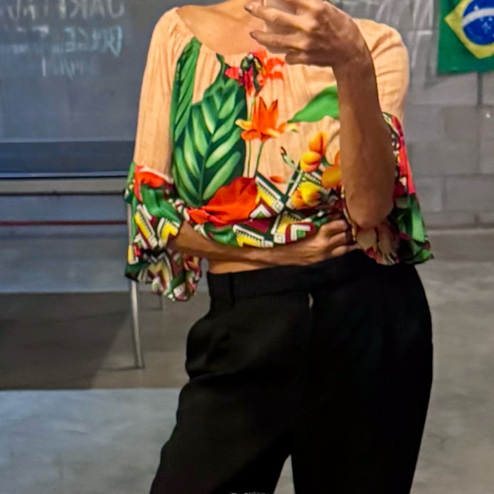 🌺🌸Tropical Spring/Summer Blouse. 🌺🌸